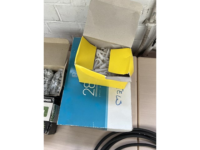 Partij elektriciteit - afbeelding 6 van  8