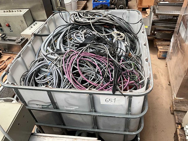 Partij elektriciteitskabels & snoeren - afbeelding 16 van  20