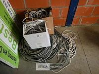 Partij elektriciteitskabels - afbeelding 1 van  1