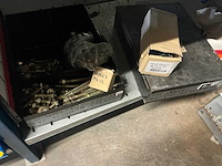 Partij elektrisch bevestigings- en installatiemateriaal - afbeelding 9 van  29