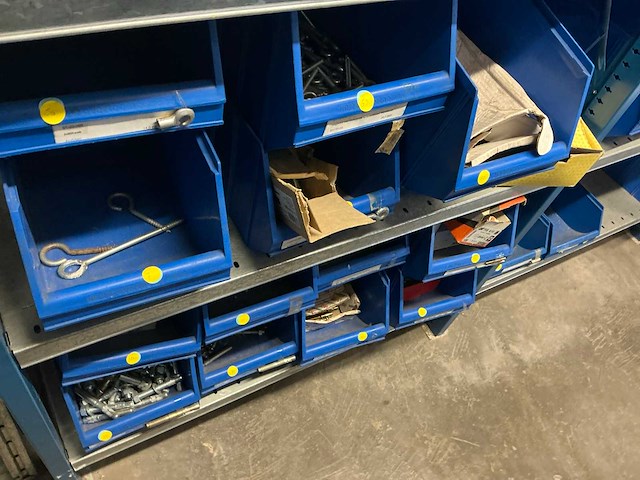Partij elektrisch bevestigings- en installatiemateriaal - afbeelding 12 van  29