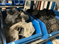 Partij elektrisch bevestigings- en installatiemateriaal - afbeelding 25 van  29