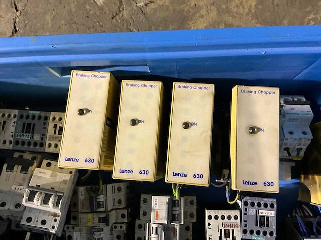 Partij elektrisch componenten - afbeelding 5 van  5