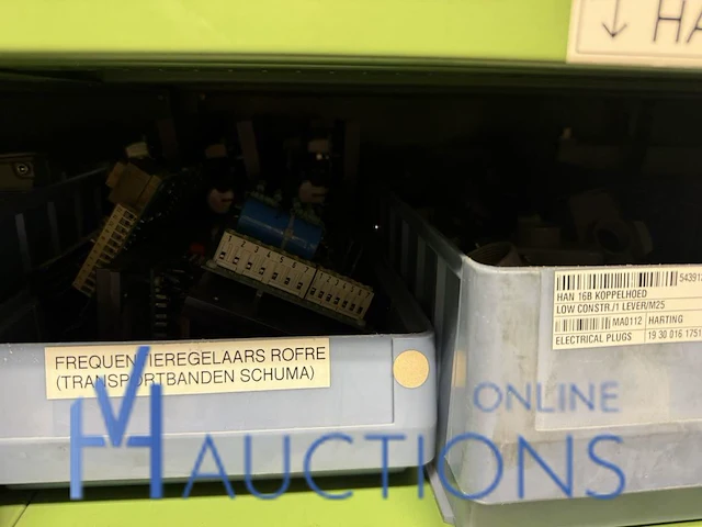 Partij elektrisch installatiemateriaal - afbeelding 7 van  93