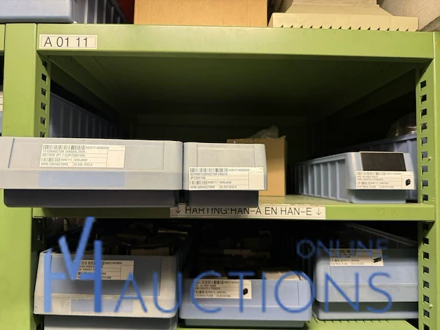 Partij elektrisch installatiemateriaal - afbeelding 9 van  93