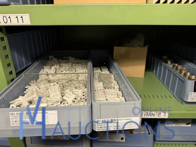 Partij elektrisch installatiemateriaal - afbeelding 10 van  93