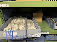 Partij elektrisch installatiemateriaal - afbeelding 10 van  93
