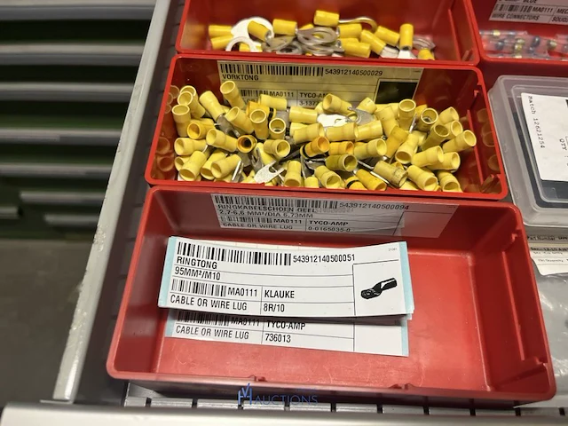 Partij elektrisch installatiemateriaal - afbeelding 26 van  93