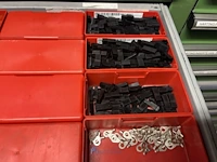 Partij elektrisch installatiemateriaal - afbeelding 31 van  93