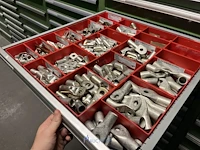 Partij elektrisch installatiemateriaal - afbeelding 39 van  93
