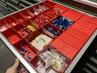 Partij elektrisch installatiemateriaal - afbeelding 48 van  93