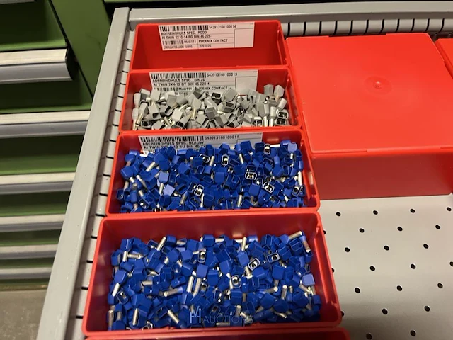 Partij elektrisch installatiemateriaal - afbeelding 57 van  93