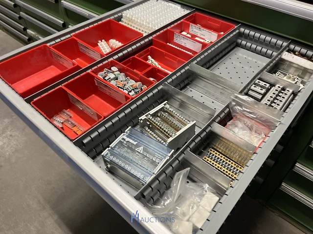 Partij elektrisch installatiemateriaal - afbeelding 59 van  93