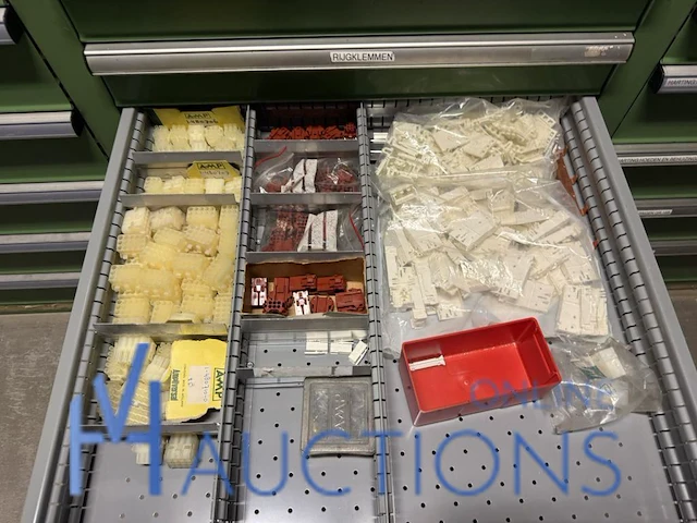 Partij elektrisch installatiemateriaal - afbeelding 56 van  93