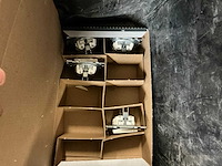 Partij elektrisch onderdelen - afbeelding 3 van  18