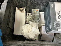 Partij elektrisch onderdelen - afbeelding 17 van  18