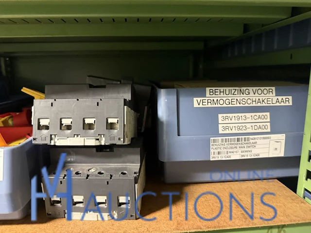 Partij elektrisch schakelmateriaal - afbeelding 7 van  90