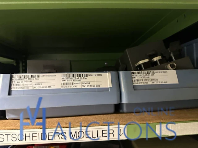 Partij elektrisch schakelmateriaal - afbeelding 8 van  90