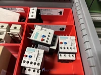 Partij elektrisch schakelmateriaal - afbeelding 33 van  90