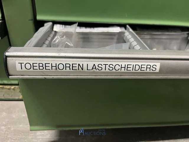 Partij elektrisch schakelmateriaal - afbeelding 77 van  90