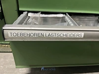 Partij elektrisch schakelmateriaal - afbeelding 77 van  90
