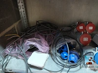 Partij elektrische apparatuur - afbeelding 5 van  9