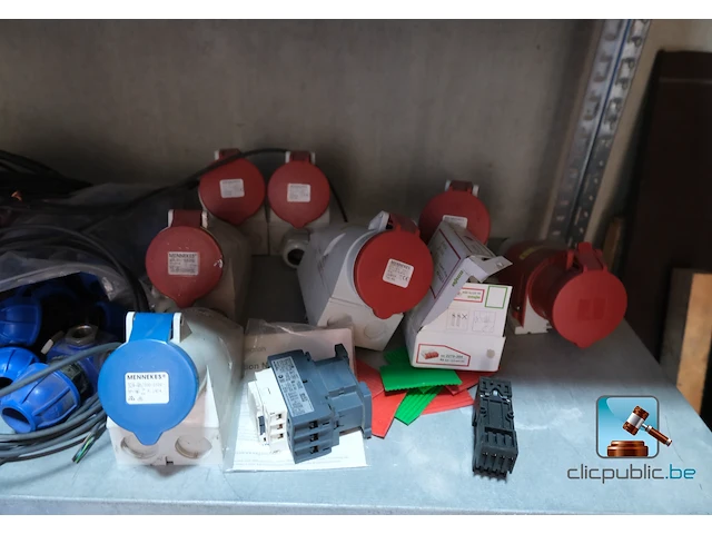 Partij elektrische apparatuur - afbeelding 6 van  9