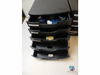 Partij elektrische apparatuur - afbeelding 18 van  25