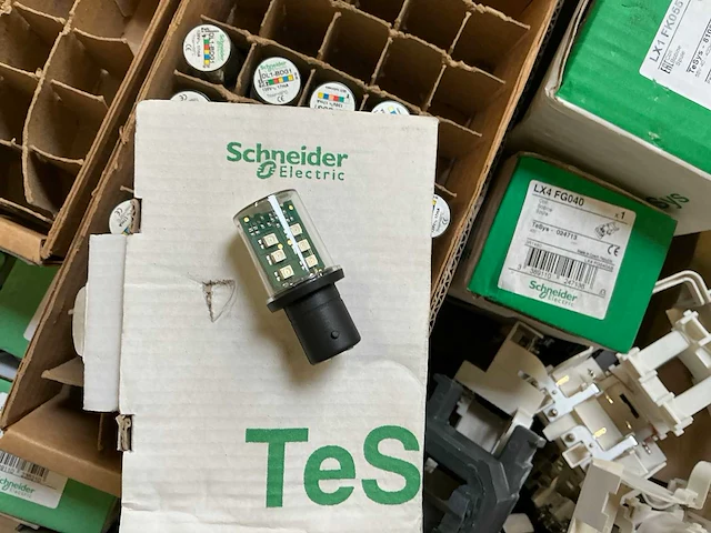 Partij elektrische componenten - afbeelding 2 van  11