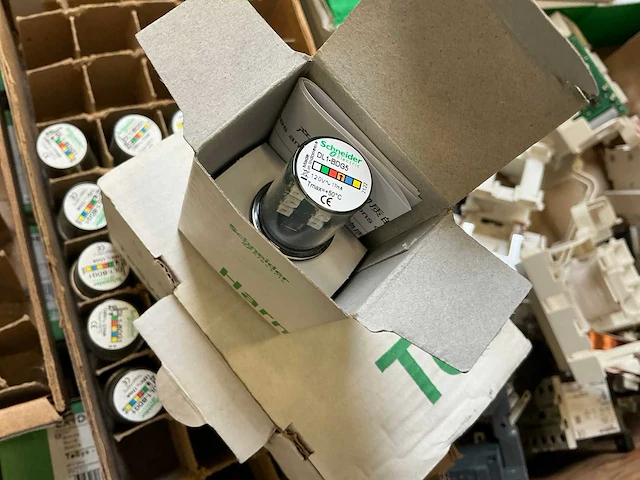 Partij elektrische componenten - afbeelding 3 van  11