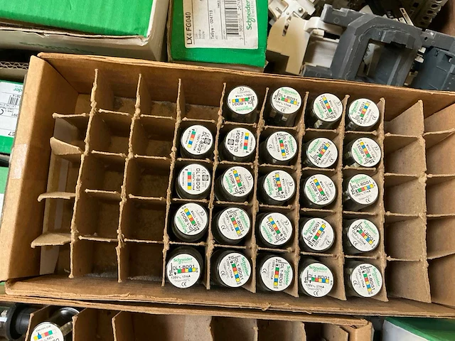 Partij elektrische componenten - afbeelding 7 van  11