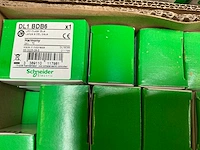 Partij elektrische componenten - afbeelding 8 van  9