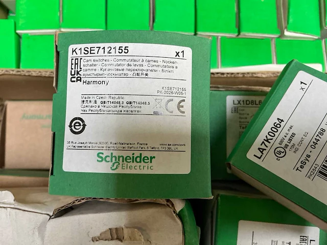 Partij elektrische componenten - afbeelding 9 van  9