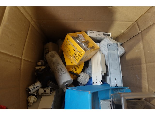 Partij elektrische componenten - afbeelding 4 van  13