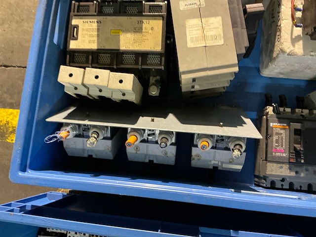 Partij elektrische componenten - afbeelding 5 van  10