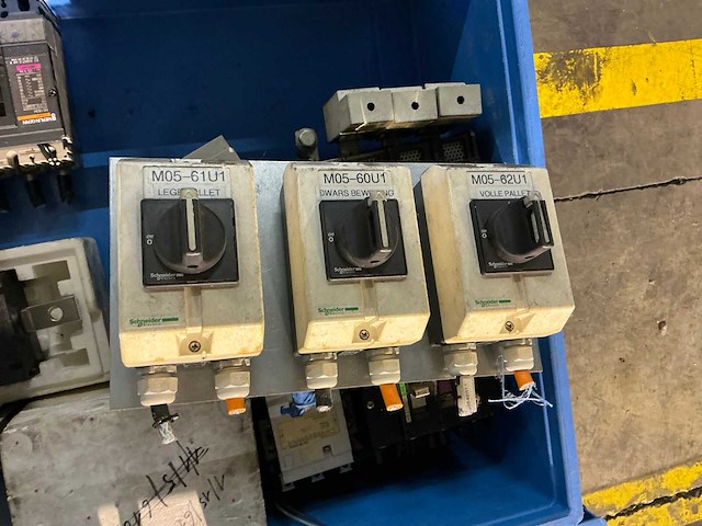 Partij elektrische componenten - afbeelding 9 van  10