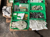 Partij elektrische installatiematerialen - afbeelding 4 van  5
