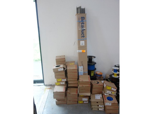 Partij elektrische kabels - afbeelding 4 van  9