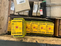 Partij elektrische onderdelen - afbeelding 5 van  16