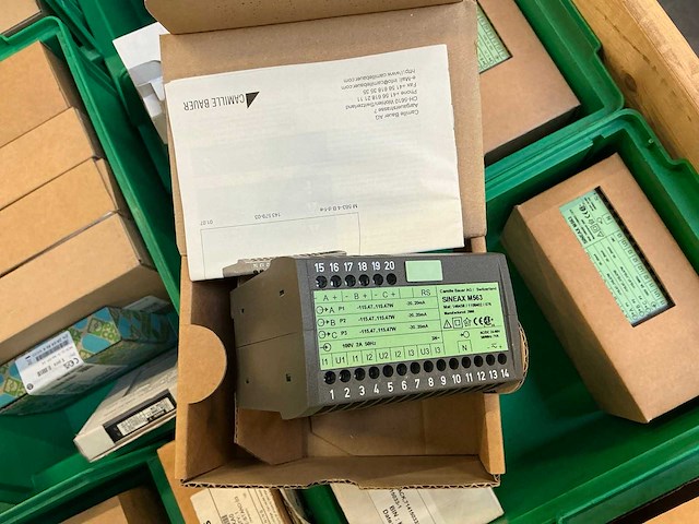 Partij elektrische onderdelen - afbeelding 3 van  13