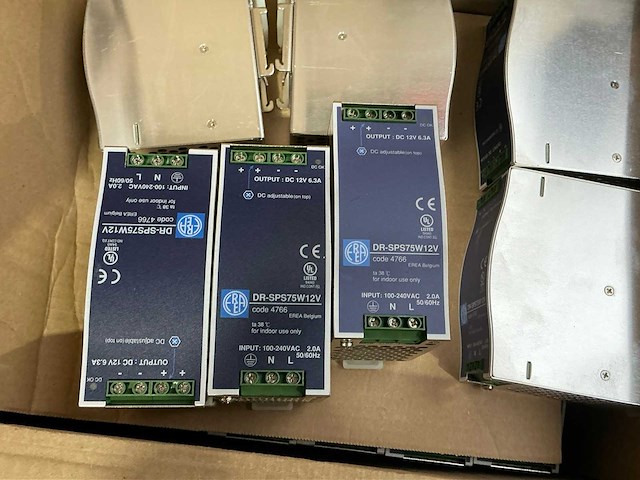 Partij elektrische onderdelen - afbeelding 3 van  17