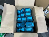 Partij elektrische onderdelen - afbeelding 7 van  17