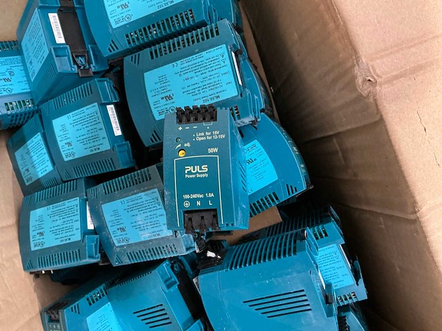 Partij elektrische onderdelen - afbeelding 8 van  17