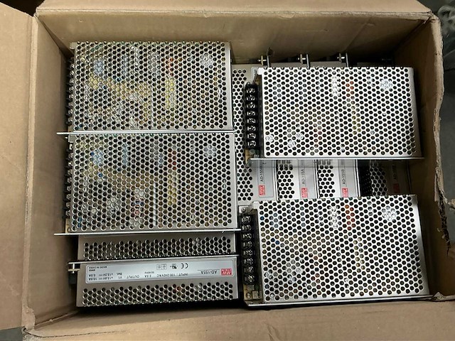 Partij elektrische onderdelen - afbeelding 12 van  17