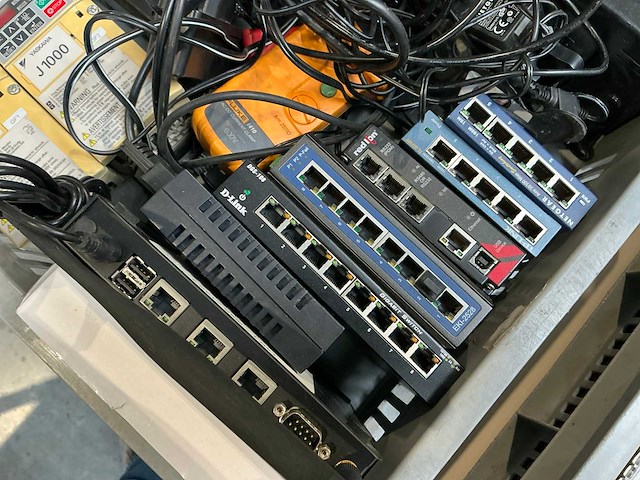 Partij elektrische onderdelen - afbeelding 5 van  6