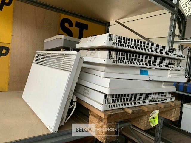 Partij elektrische radiatoren - afbeelding 1 van  2