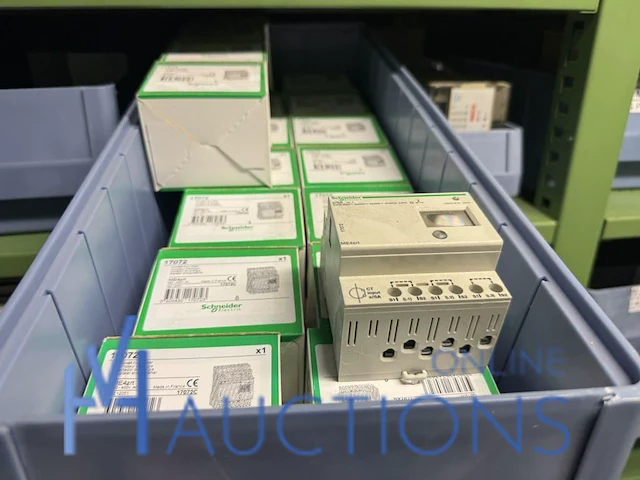 Partij elektrische veiligheidscomponenten - afbeelding 5 van  80