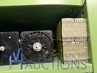 Partij elektrische veiligheidscomponenten - afbeelding 9 van  80