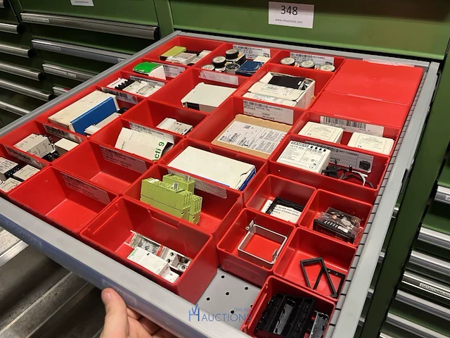 Partij elektrische veiligheidscomponenten - afbeelding 20 van  80