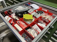 Partij elektrische veiligheidscomponenten - afbeelding 35 van  80